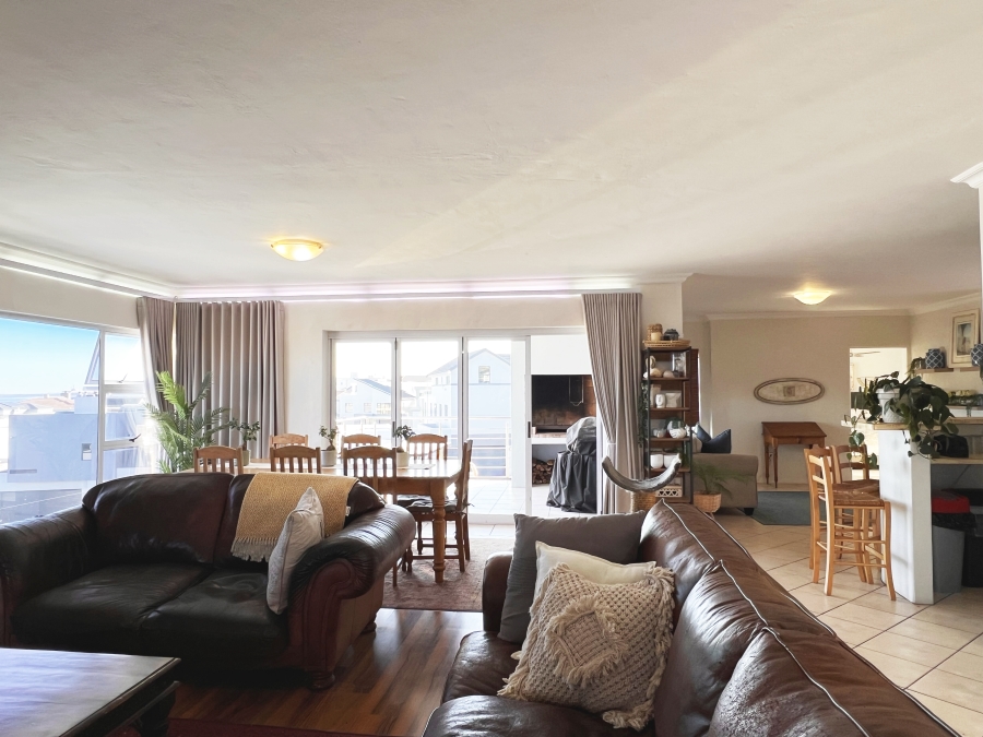 4 Bedroom Property for Sale in Calypso Beach Western Cape